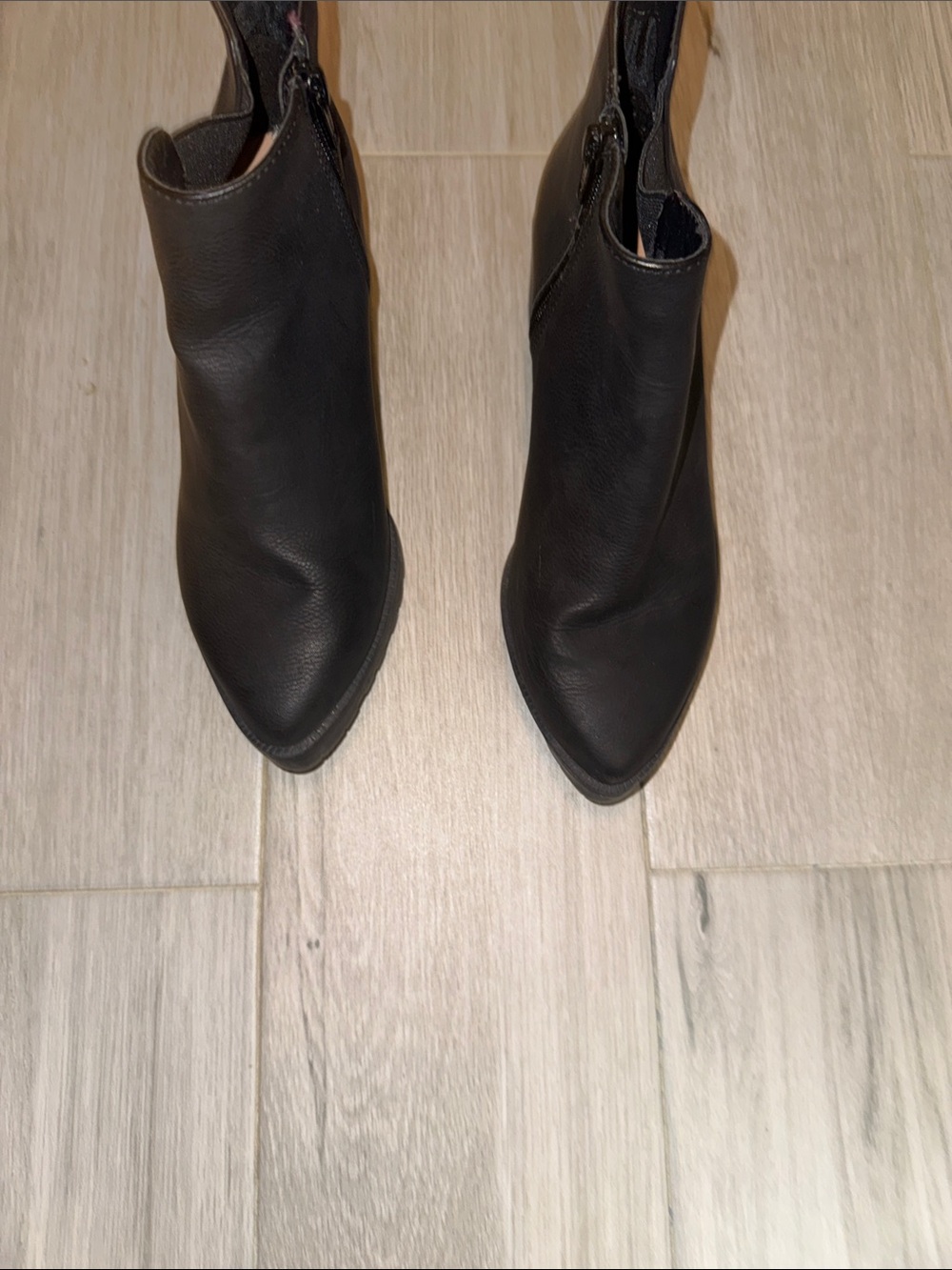 GAP Women's Black Pointed Ankle Booties